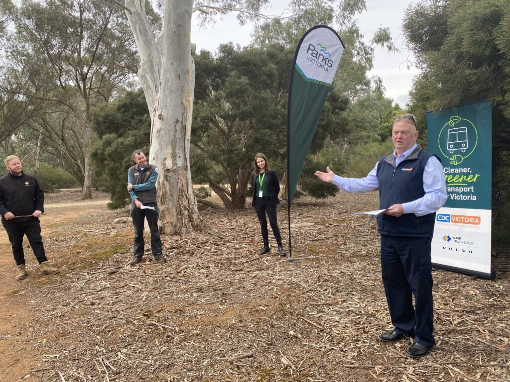 Jeff Talking to Parks Victoria and CDC Victoria staff